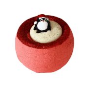 Бомбочка для ванны с игрушкой внутри Чистое Счастье, 110 гр, пингвин с красной шапкой